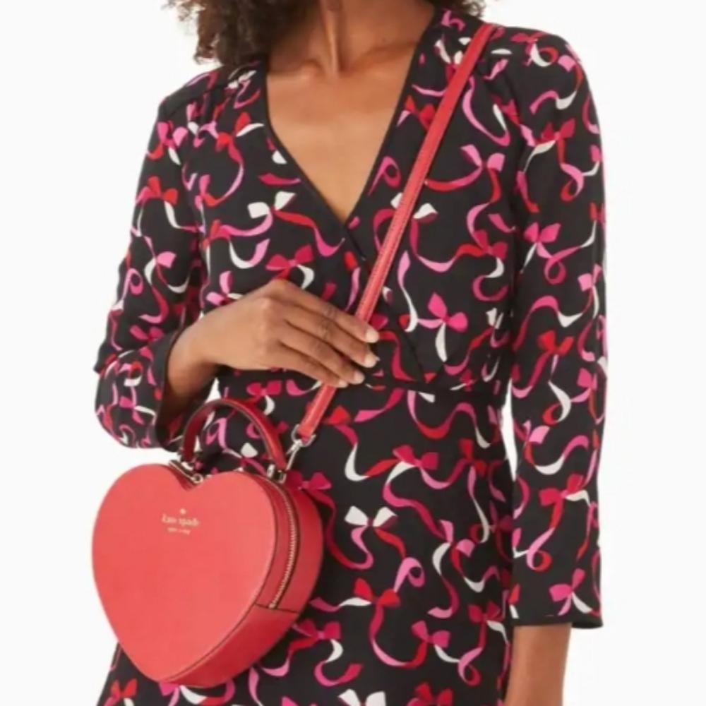 KATE SPADE HEART CROSSBODY PURSE "LOVE SHACK" RED SAFFIANO - NEW! SO BEAUTIFUL! - Picture 2 of 5